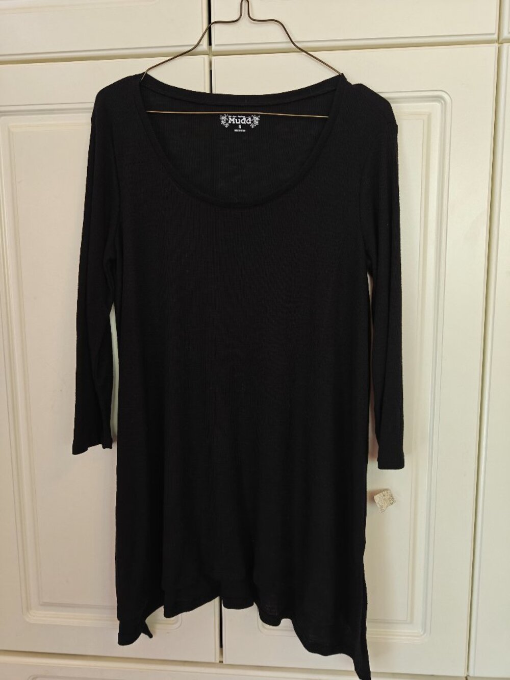 Mudd Women's Black Top, Size medium, NWT